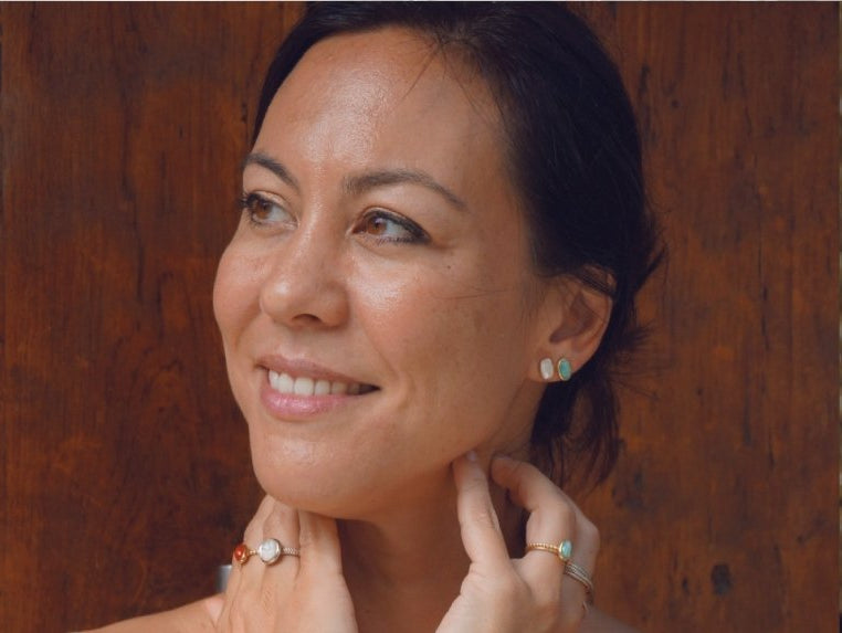 niin - Naturally Beautiful - MERA MERAH